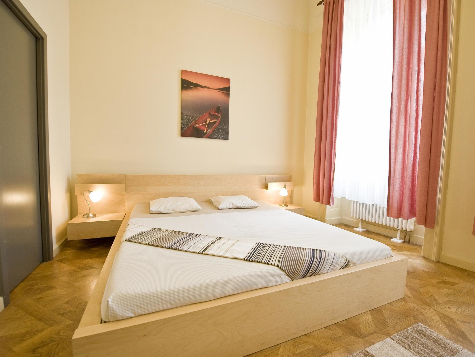 Bohemia Apartments Prague Centre Екстер'єр фото