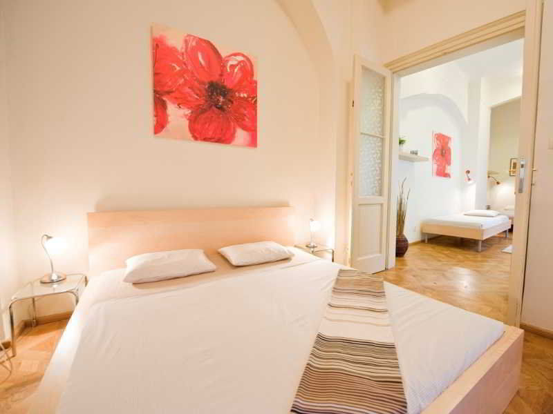 Bohemia Apartments Prague Centre Екстер'єр фото