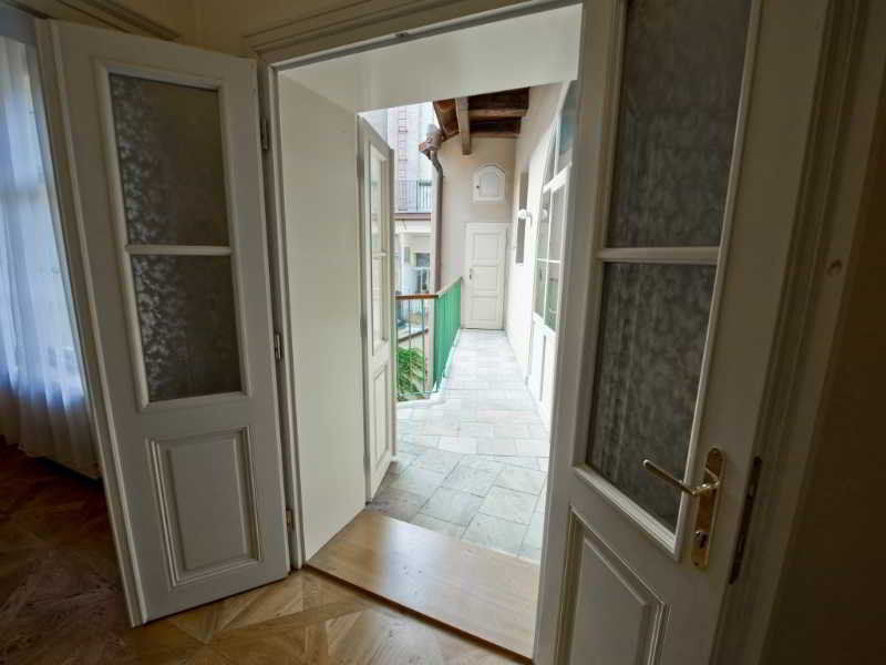Bohemia Apartments Prague Centre Екстер'єр фото