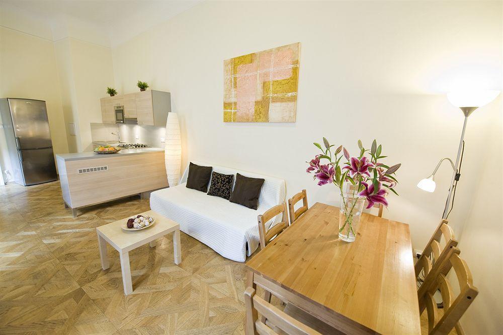 Bohemia Apartments Prague Centre Екстер'єр фото
