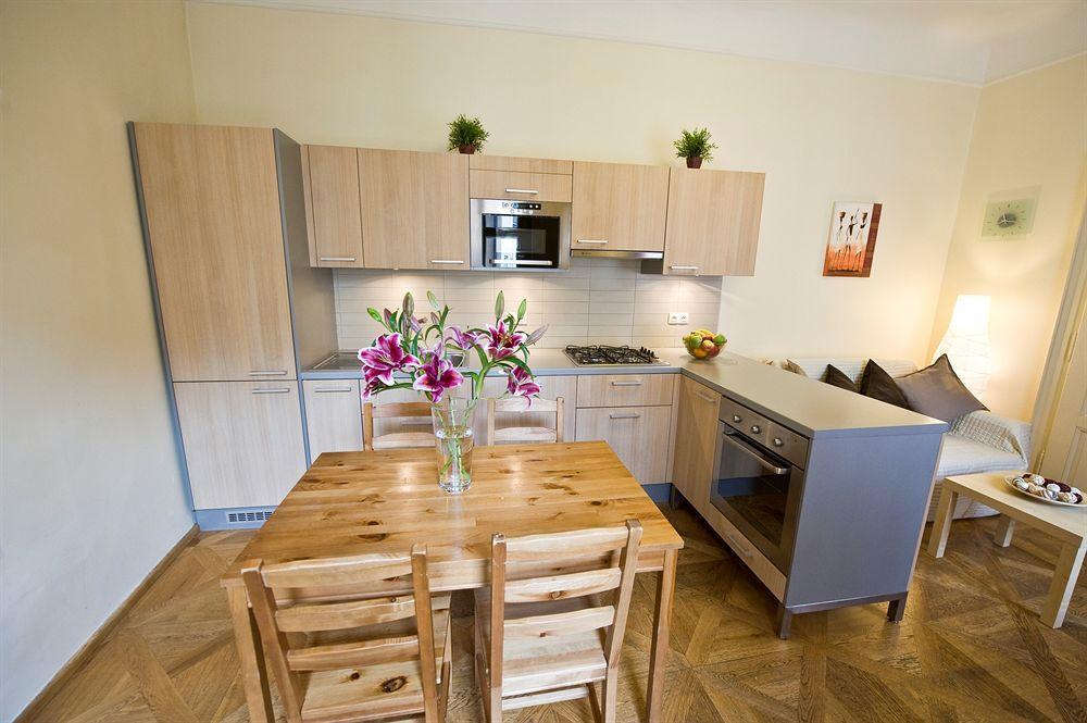 Bohemia Apartments Prague Centre Екстер'єр фото