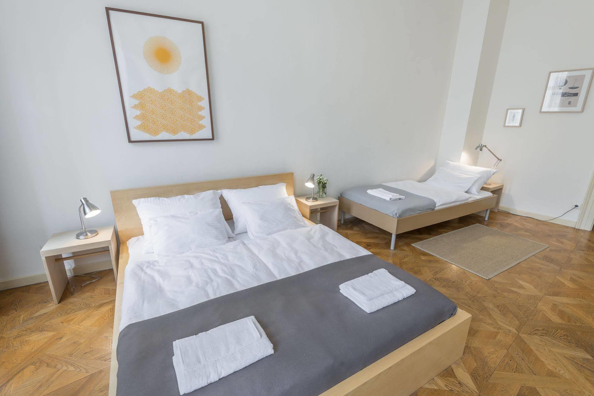 Bohemia Apartments Prague Centre Екстер'єр фото