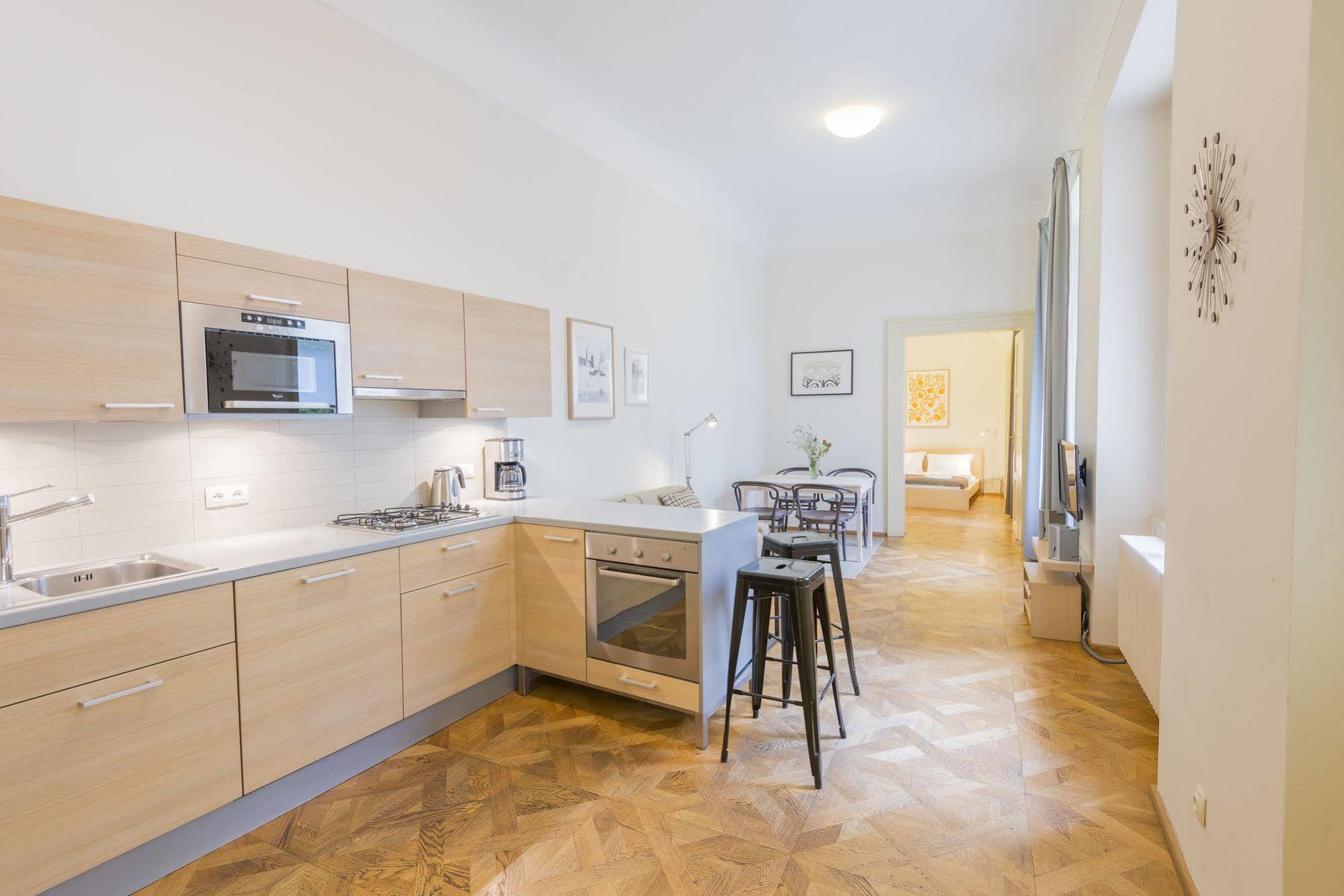 Bohemia Apartments Prague Centre Екстер'єр фото