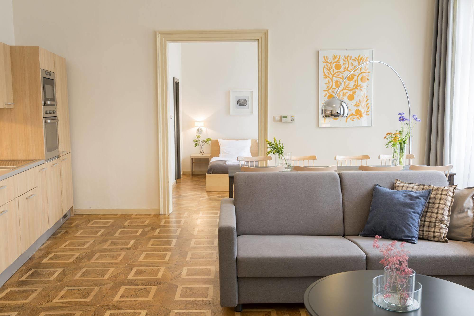 Bohemia Apartments Prague Centre Екстер'єр фото