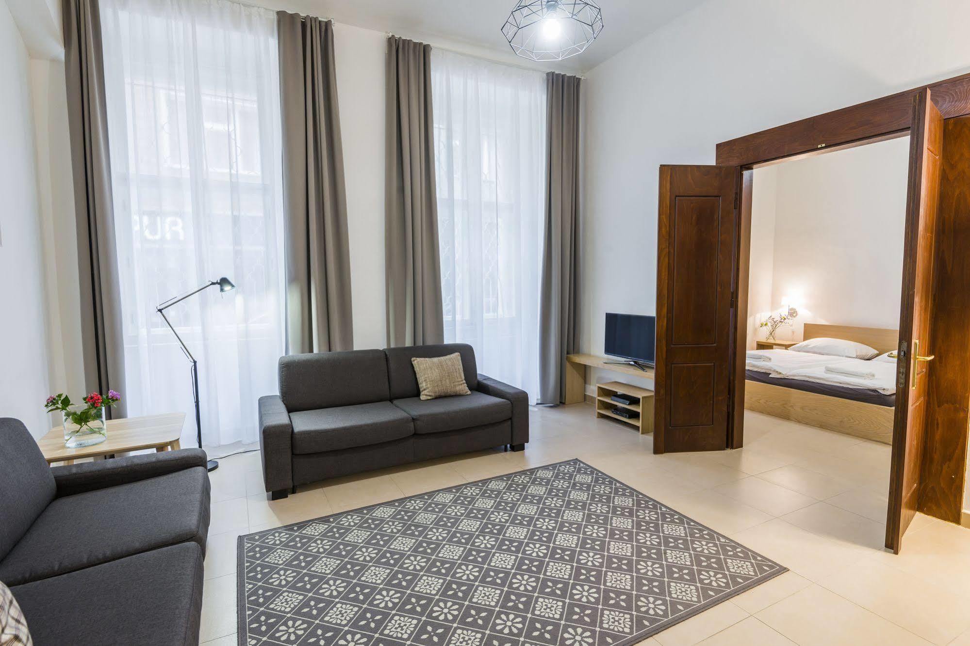 Bohemia Apartments Prague Centre Екстер'єр фото