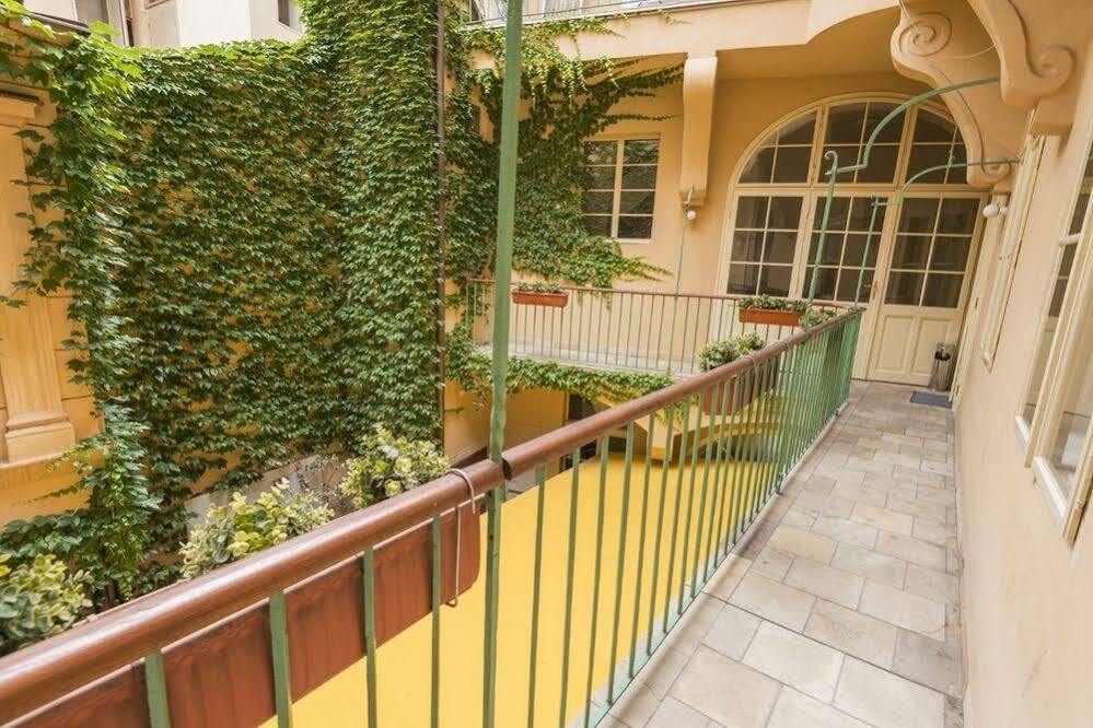Bohemia Apartments Prague Centre Екстер'єр фото